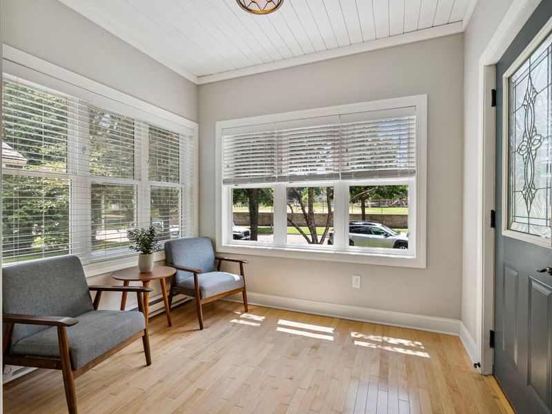 1295 Wellesley Ave, Saint Paul, MN 55105