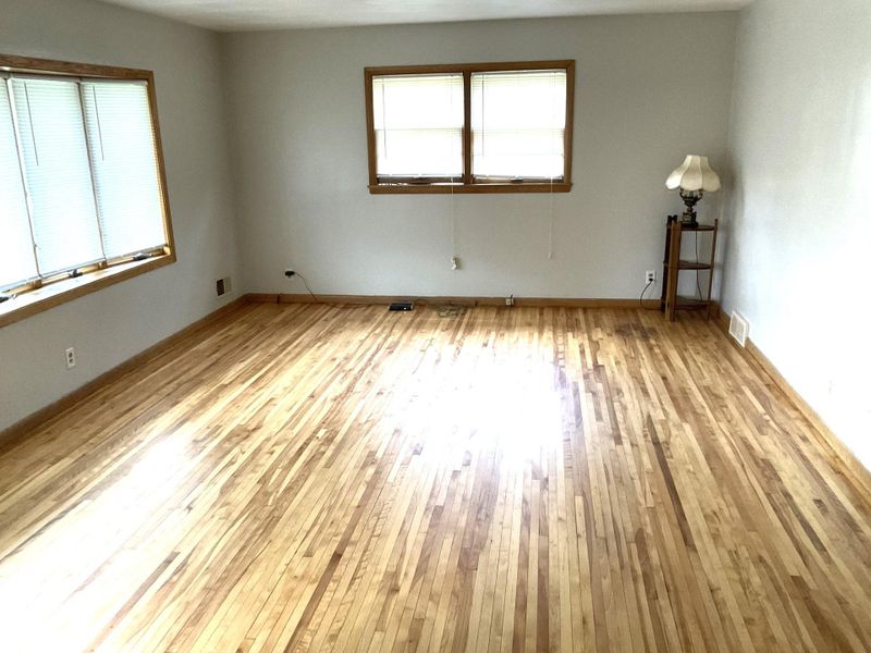 104 19th St NW, Austin, MN 55912