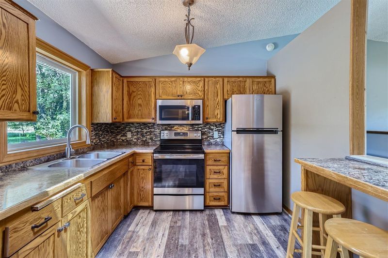 308 Marvin Elwood Rd, Monticello, MN 55362