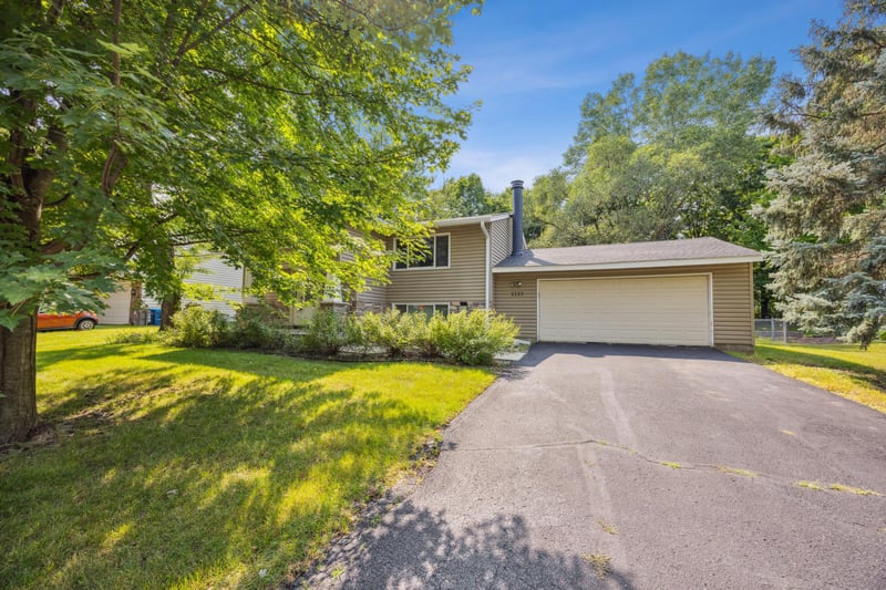 3335 Urbandale Ln N, Minneapolis, MN 55447