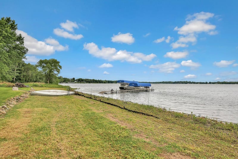 30034 Olinda Trl, Lindstrom, MN 55045