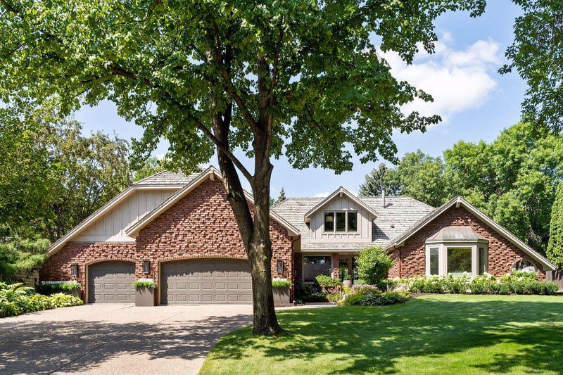 5763 Long Brake Cir S, Edina, MN 55439