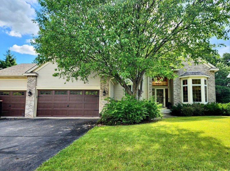 10523 Forestview Cir N, Champlin, MN 55316