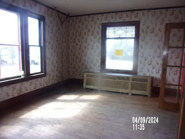 24 N Leroy Ave, Farwell, MN 56327