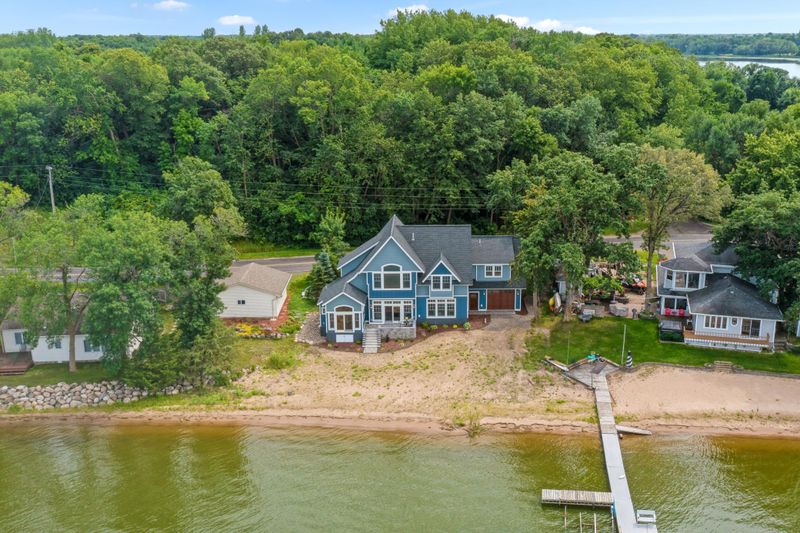 29026 Glader Blvd, Lindstrom, MN 55045