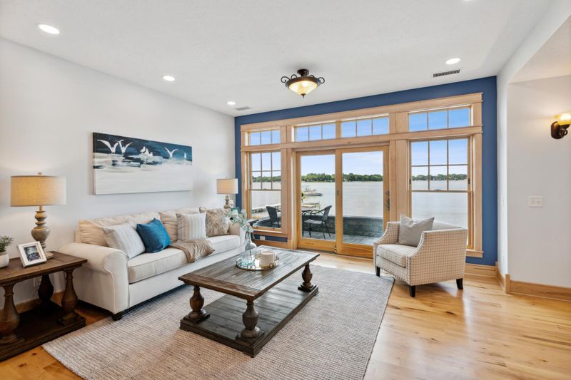 29026 Glader Blvd, Lindstrom, MN 55045