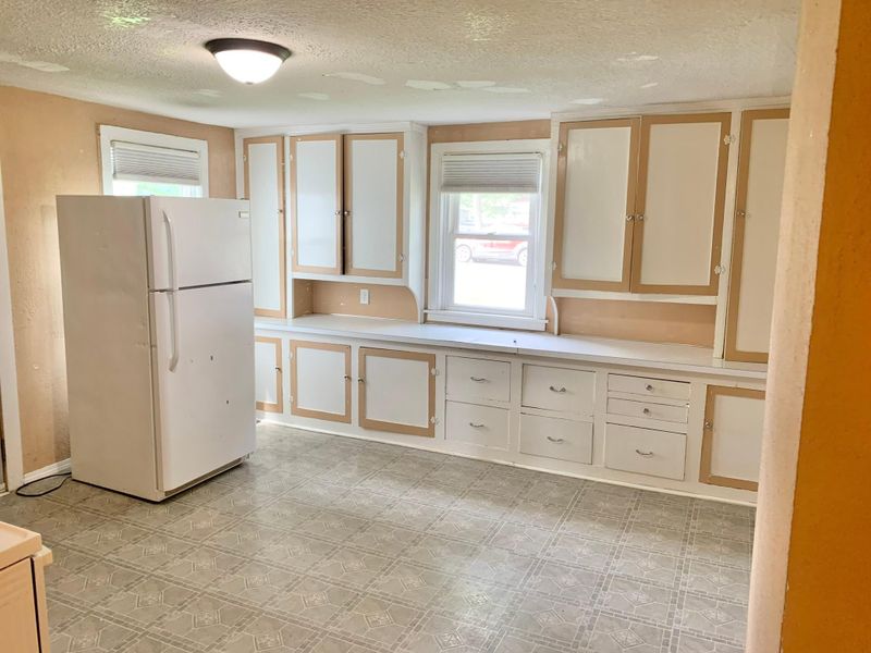 786 1st Ave, Gibbon, MN 55335