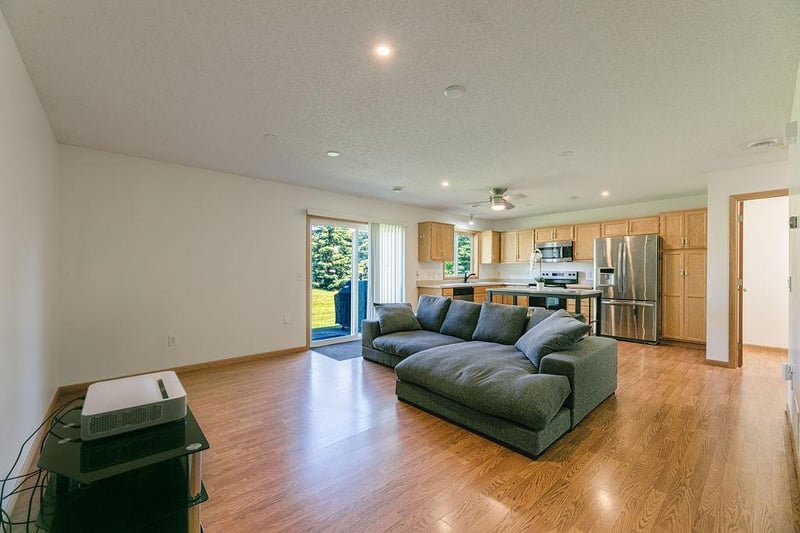 7612 Fox Creek Ct, Greenfield, MN 55373