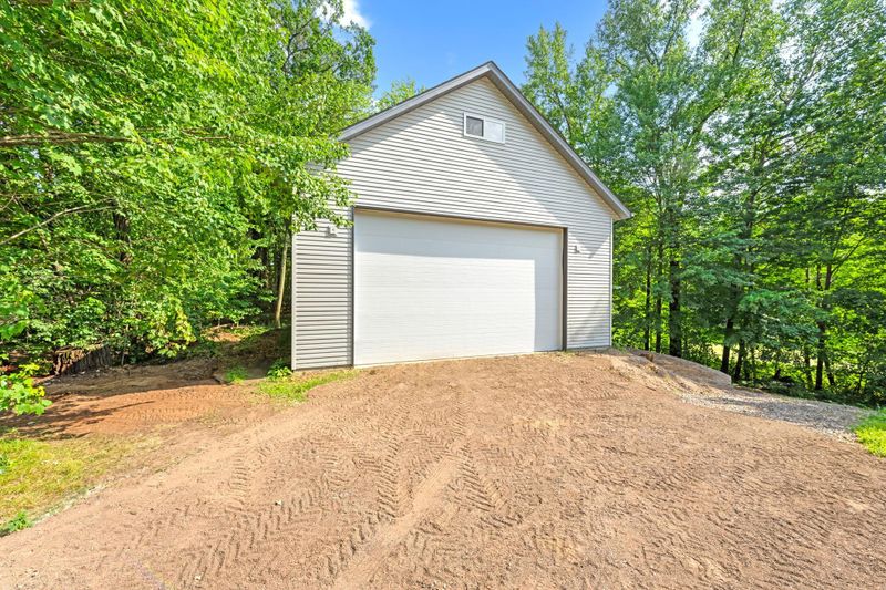 40792 Finley Rd, North Branch, MN 55056