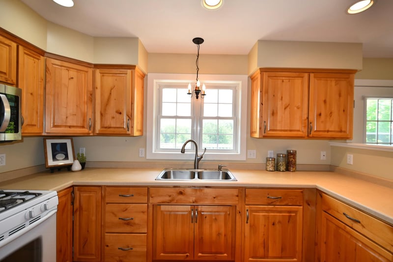 14884 420th St, Zumbrota, MN 55992