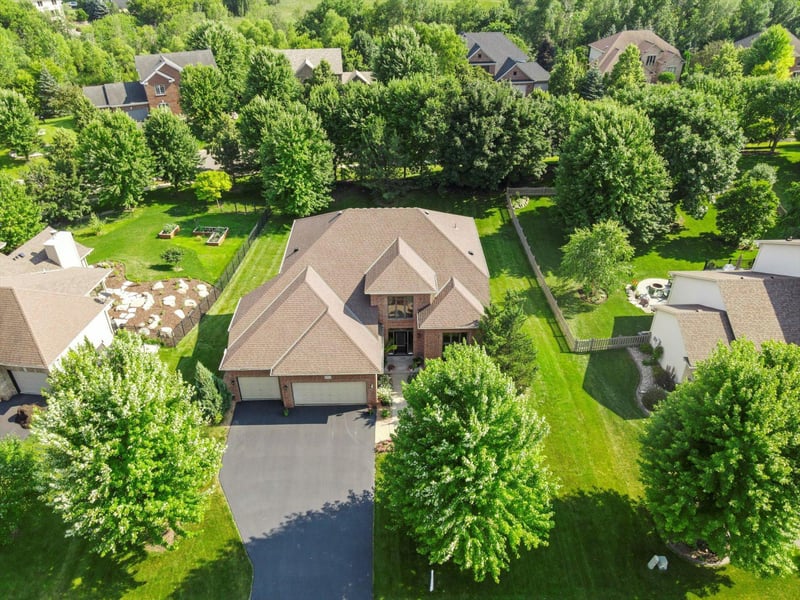 8281 Pondview Dr, Saint Bonifacius, MN 55375