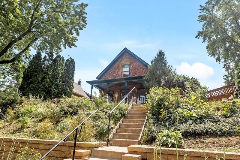 1114 Mclean Ave, Saint Paul, MN 55106