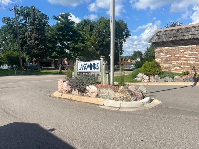 4387 Wilshire Blvd #311, Mound, MN 55364