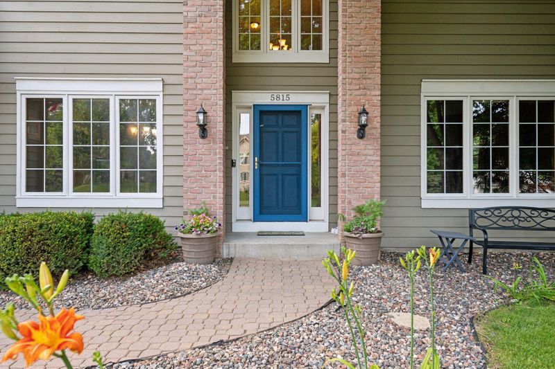 5815 Rosewood Ln N, Minneapolis, MN 55442