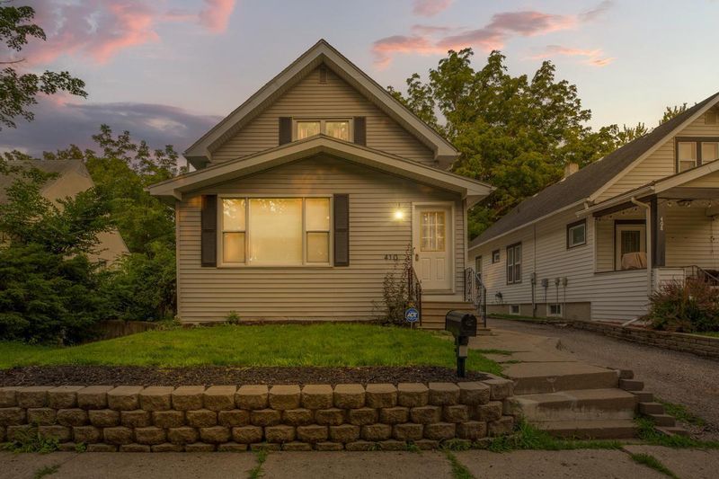 410 2nd St NE, Waseca, MN 56093