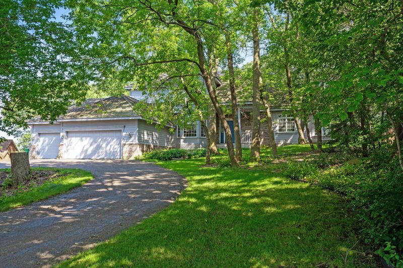13205 Longview Dr, Burnsville, MN 55337