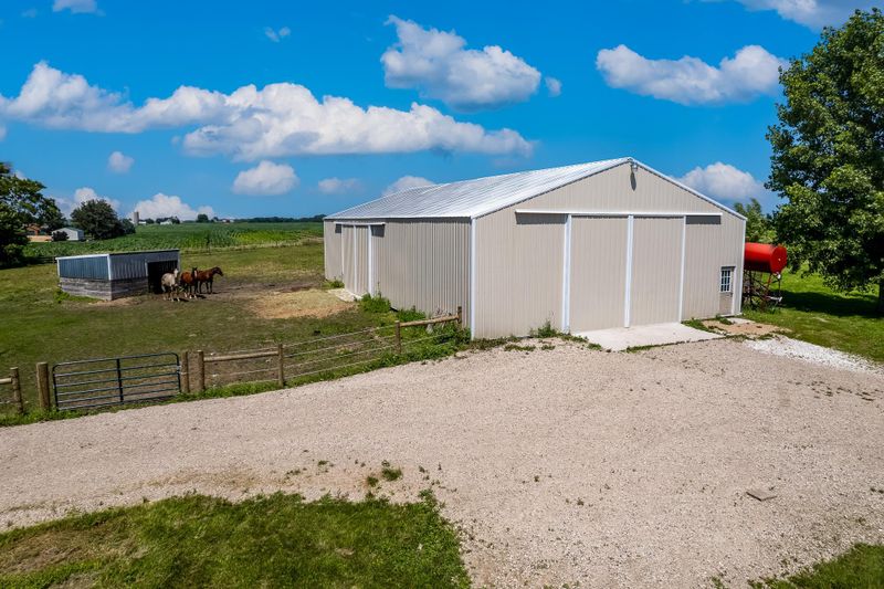 35711 261st Ave, Le Sueur, MN 56058