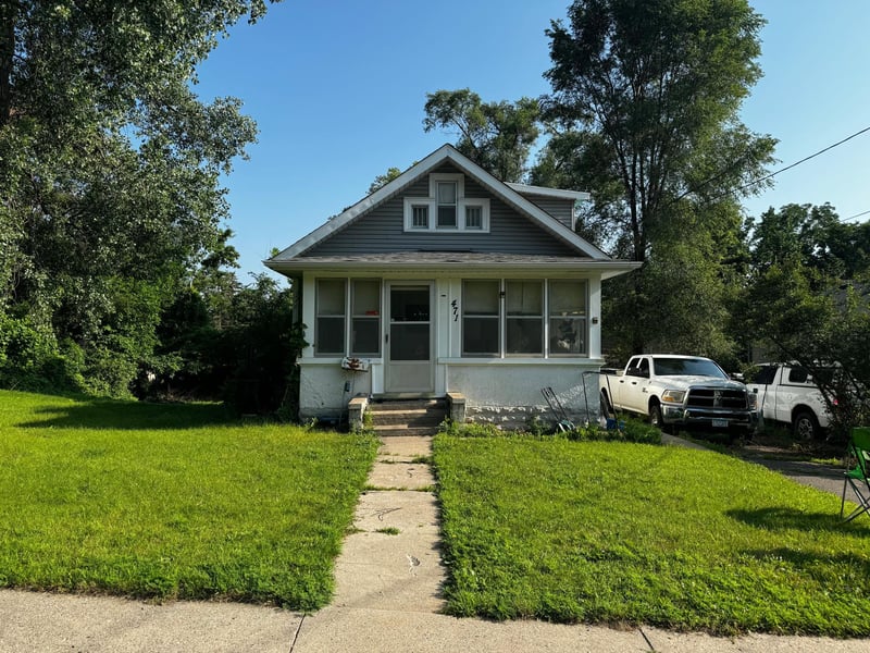471 Curtice St E, Saint Paul, MN 55107