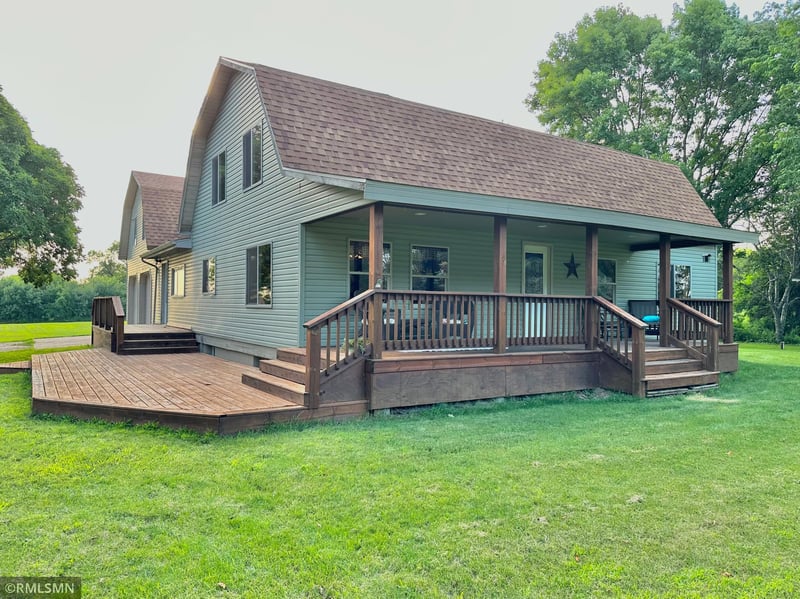 5887 Walden Ave, Stewart, MN 55385