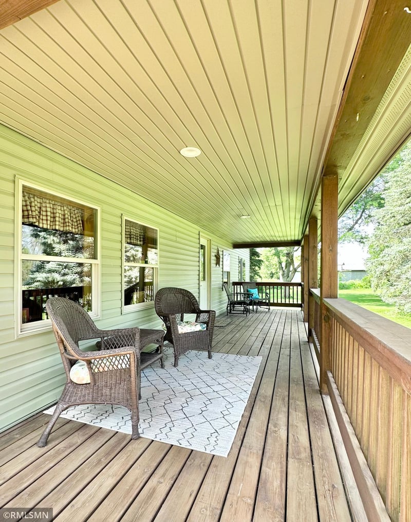 5887 Walden Ave, Stewart, MN 55385