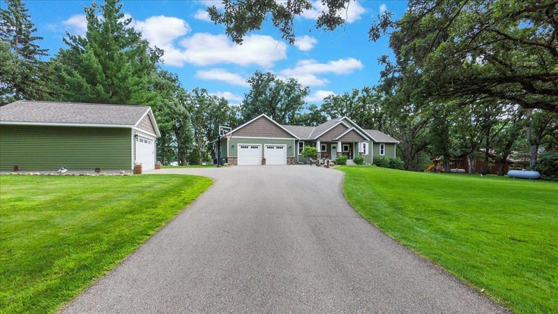 40059 Sauk Hills Cir, Sauk Centre, MN 56378