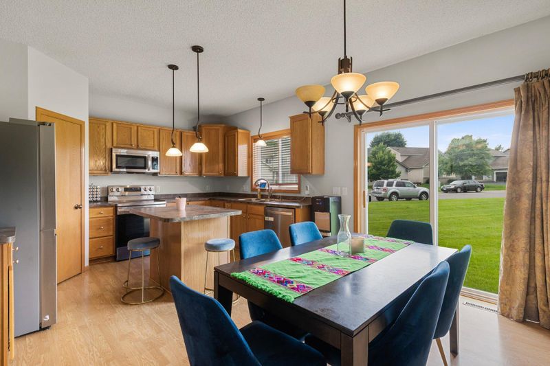 1657 Philipp Way, Shakopee, MN 55379