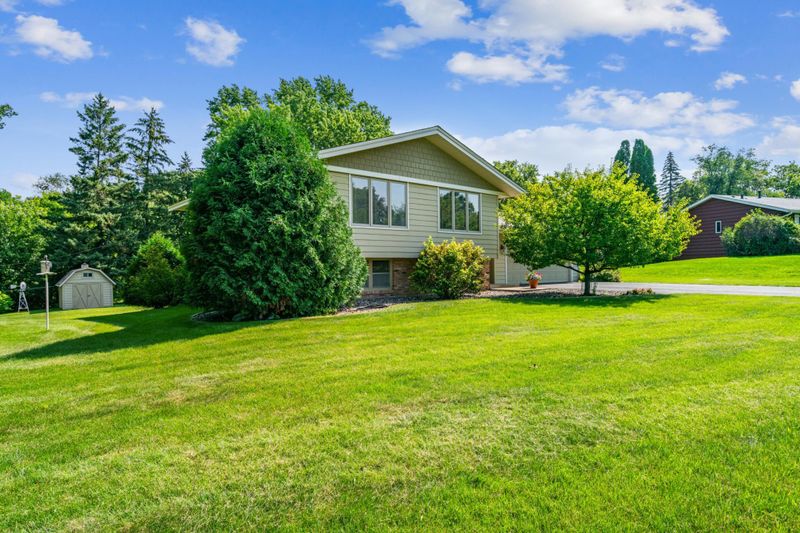 17570 28th Ave N, Plymouth, MN 55447