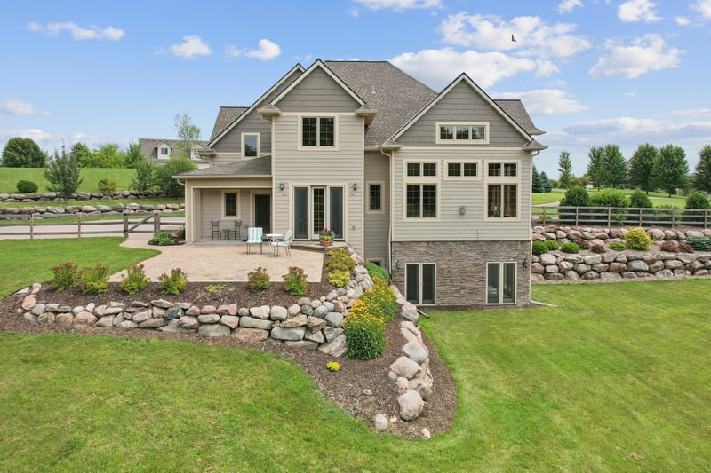 6520 Hidden Ln, Loretto, MN 55357