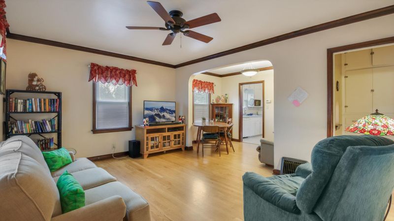 1510 Fenwick Ave, Eau Claire, WI 54701