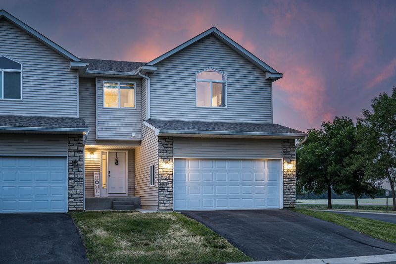921 Bradbury Cir, Jordan, MN 55352