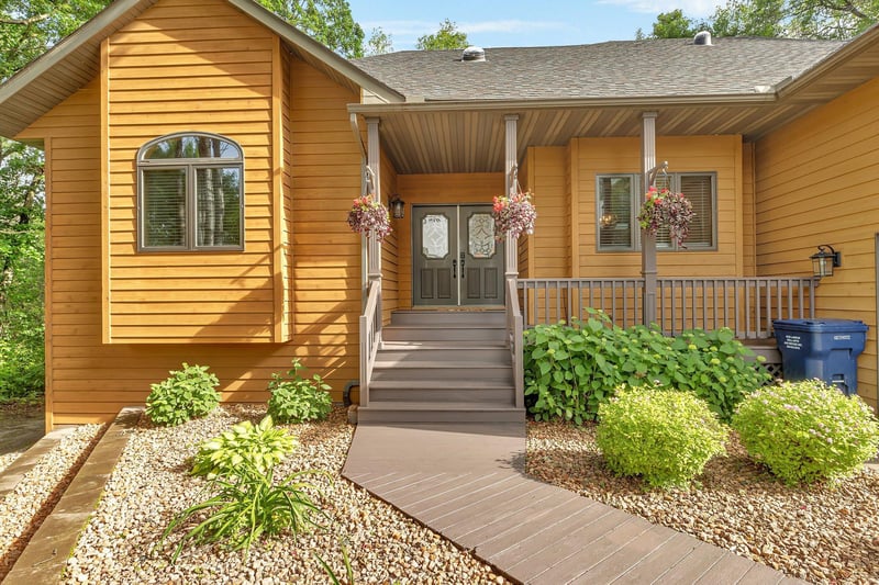 10793 Angelina Dr, Little Falls, MN 56345