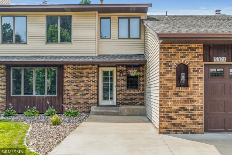 5321 Cottage Ave, White Bear Twp, MN 55110