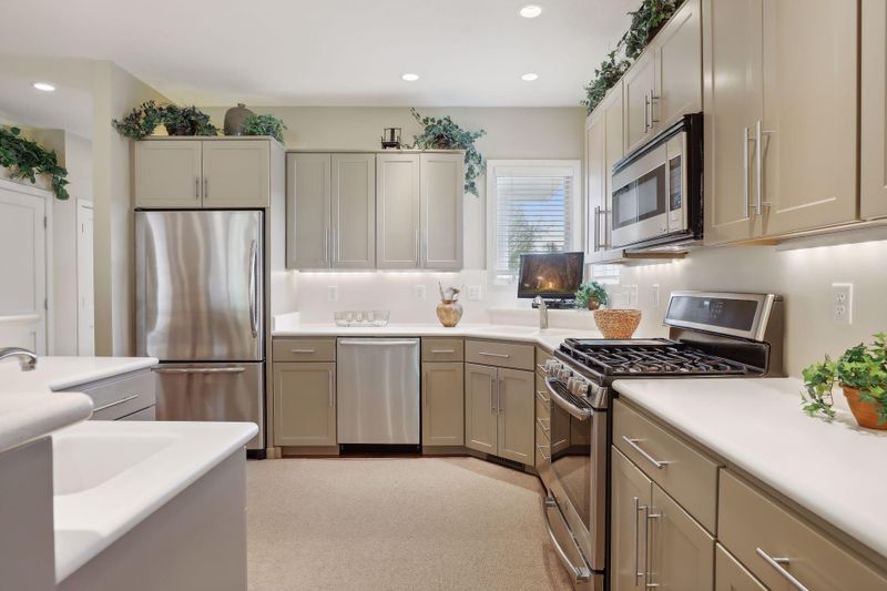 3465 Briarwood Ct, Red Wing, MN 55066