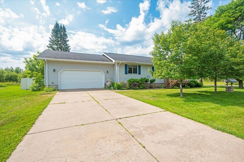 1920 N 62nd St, Superior, WI 54880