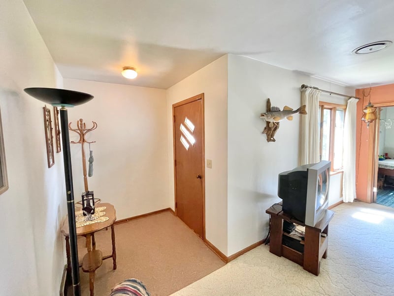 301 E Dineen St, Sanborn, MN 56083