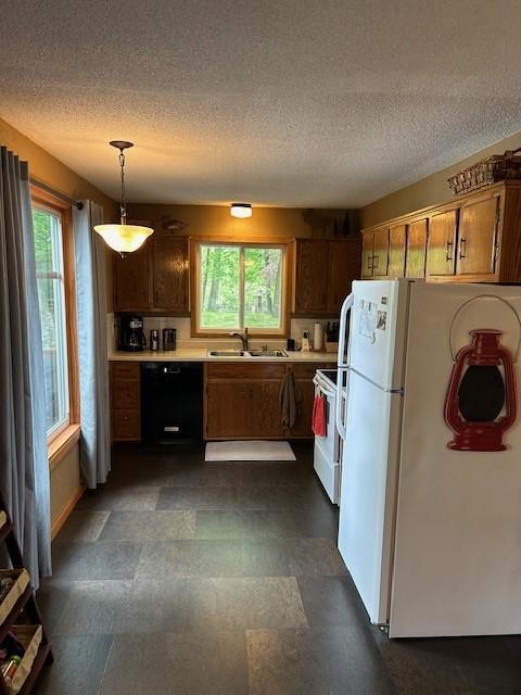 3904 Lakeview Dr, Cushing, MN 56443