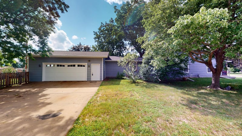 24063 3rd St, Trempealeau, WI 54661