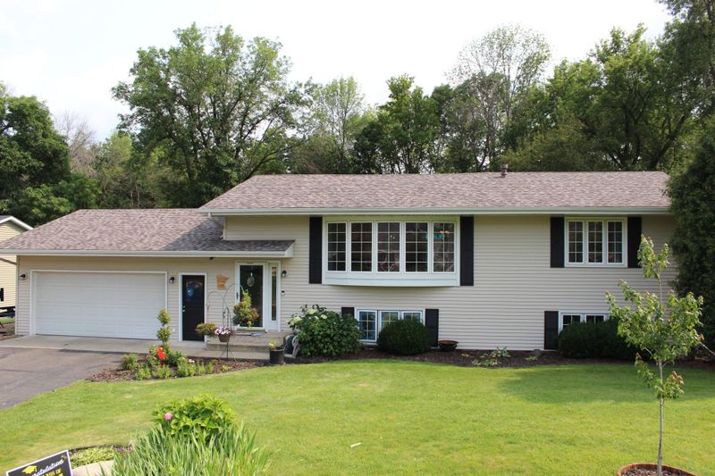 920 13th Ave SE, Forest Lake, MN 55025