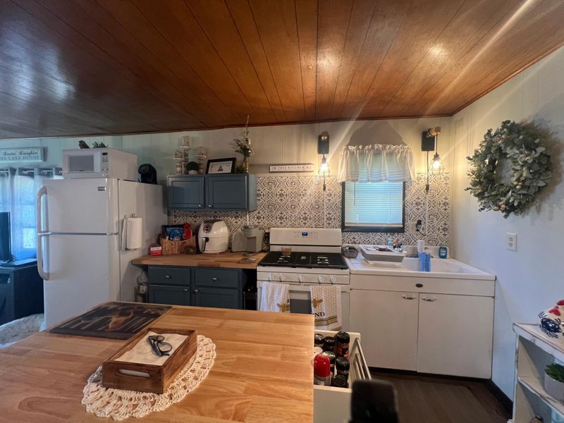 3261 Smith Lake Rd SE #1, Osakis, MN 56360