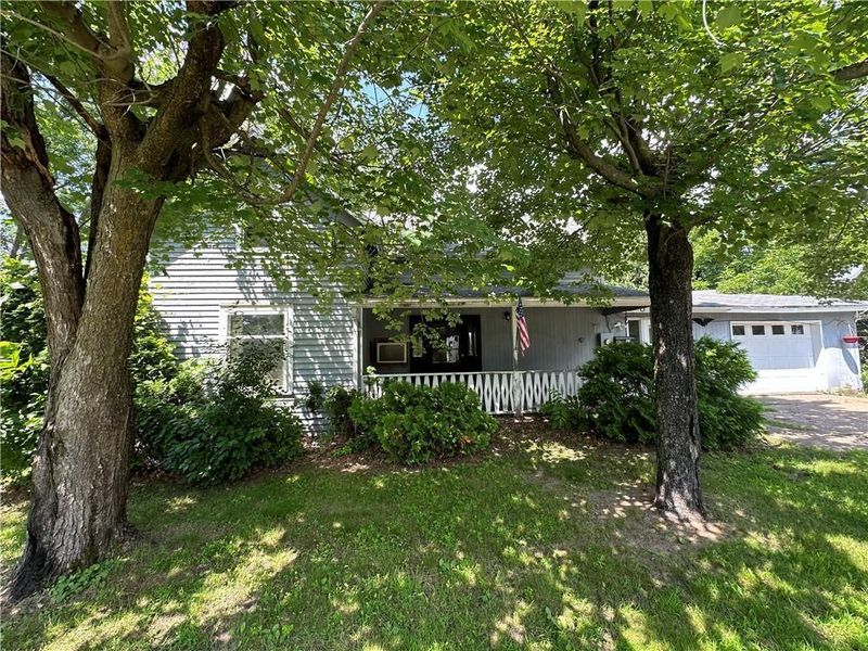 125 Hampton Ave S, Dallas, WI 54733