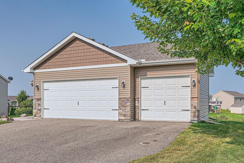 1045 Fox Crossing, Young America, MN 55397