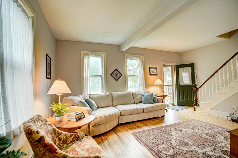 807 3rd St S, Stillwater, MN 55082