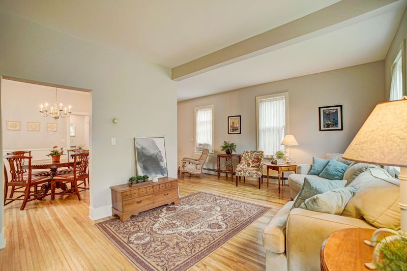 807 3rd St S, Stillwater, MN 55082