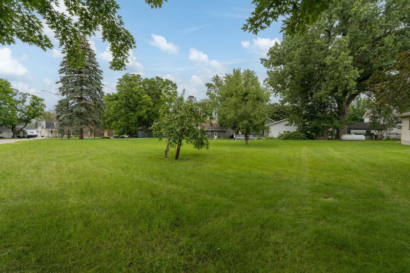 205 Park St S, Saint Clair, MN 56080