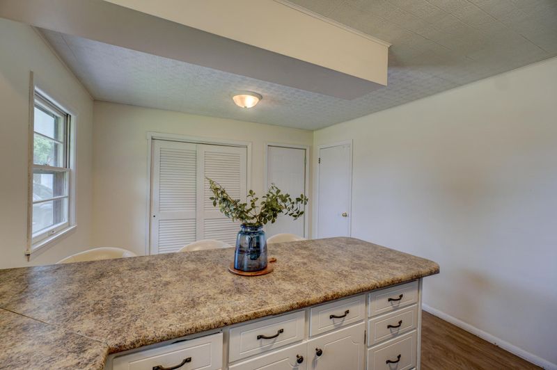1834 S Main St, River Falls, WI 54022