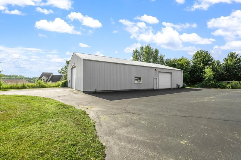 2291 E 260th St, Webster, MN 55088