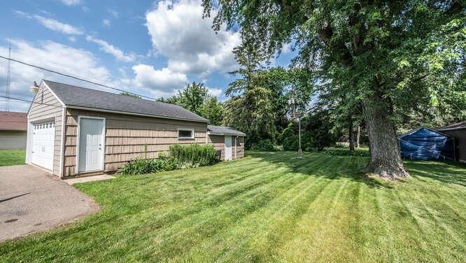 913 3rd St, Farmington, MN 55024