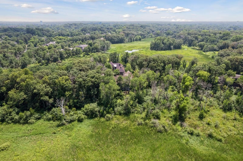 29 Pine Rd, North Oaks, MN 55127