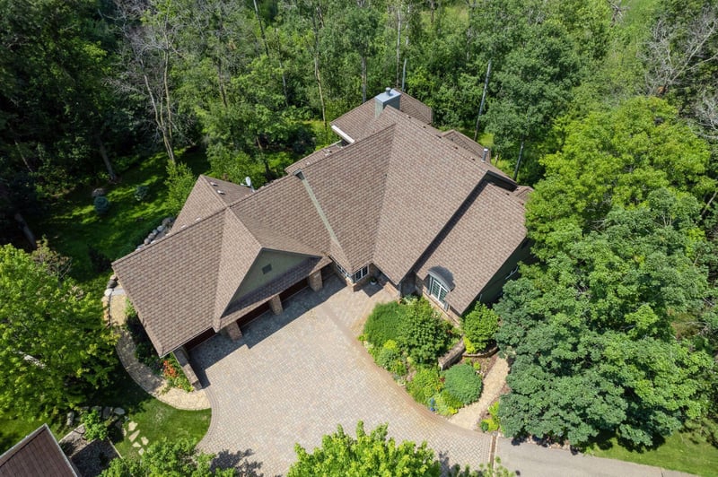 29 Pine Rd, North Oaks, MN 55127