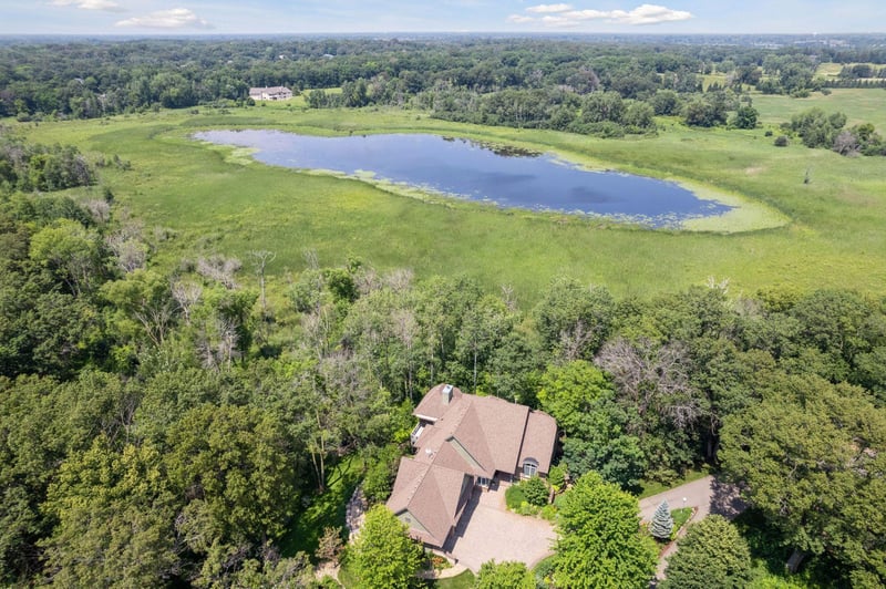 29 Pine Rd, North Oaks, MN 55127